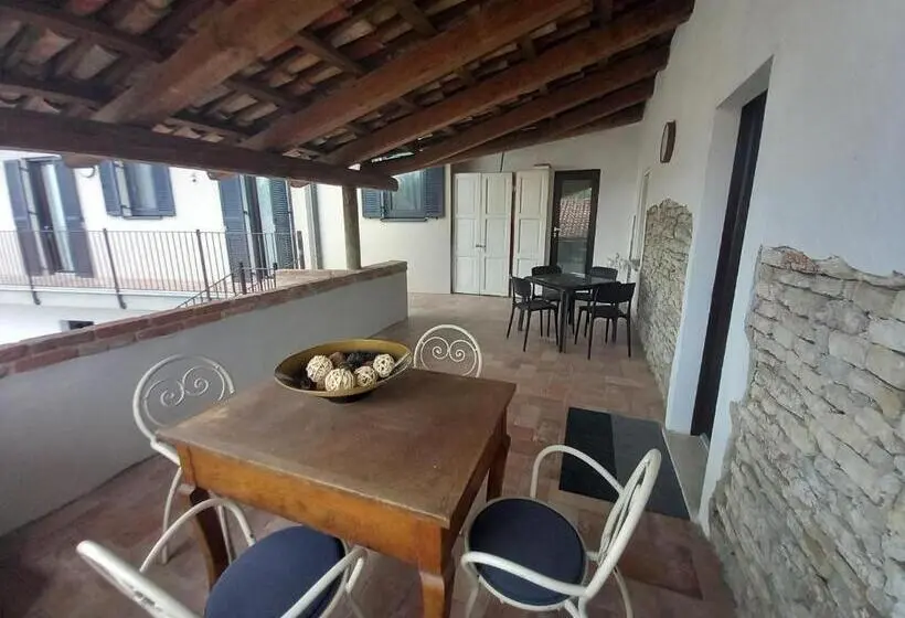 スタンダードスタジオ, Agriturismo Brusalino