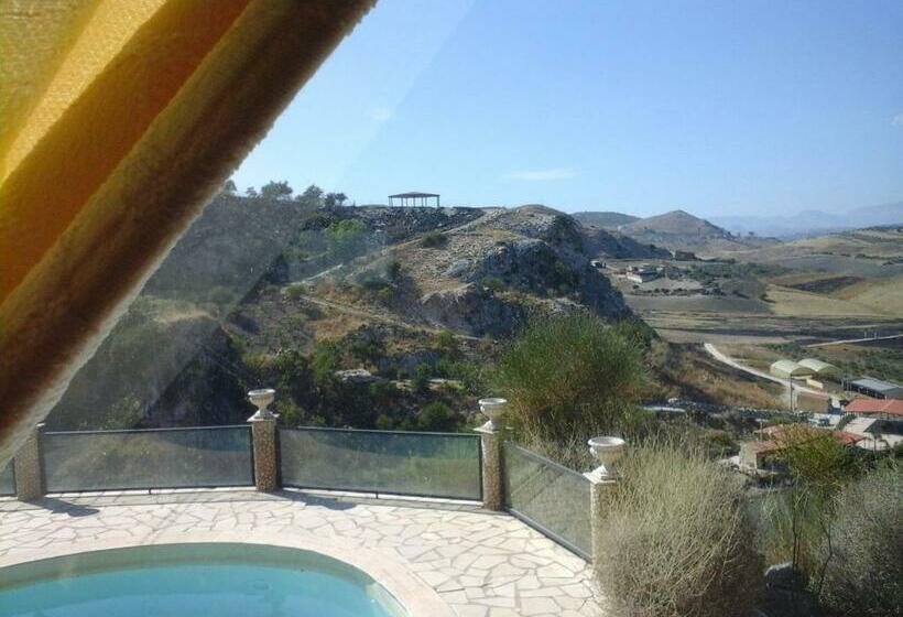 Номер Стандарт, Ciuci S Manor