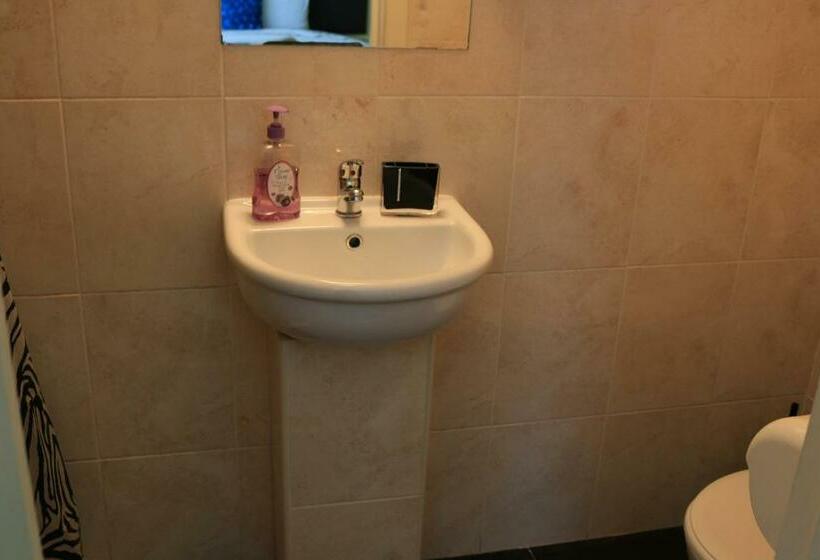 غرفة عائلية, Acorn Lodge Guest House