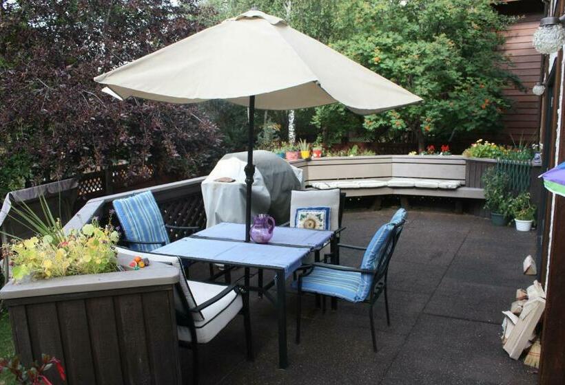 スイート, Bear Cub Lodging