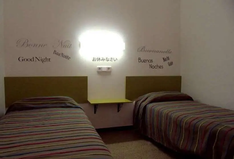 Perhehuone, Pensió I Apartament Torrent