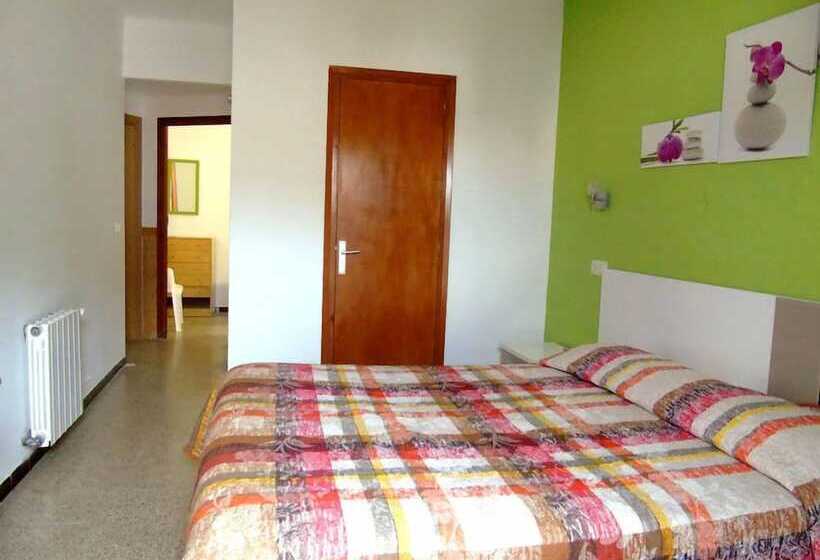 家庭间, Pensió I Apartament Torrent