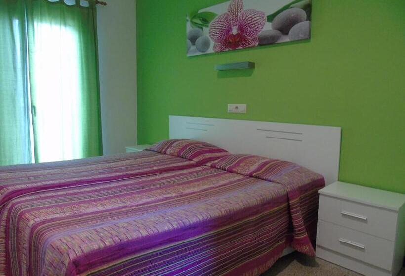 스탠다드 발코니 룸, Pensió I Apartament Torrent