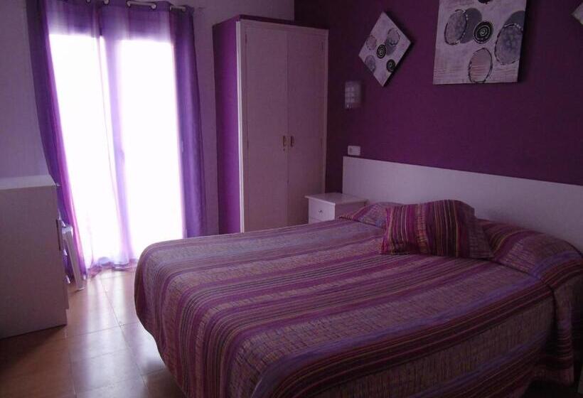 스탠다드 발코니 룸, Pensió I Apartament Torrent