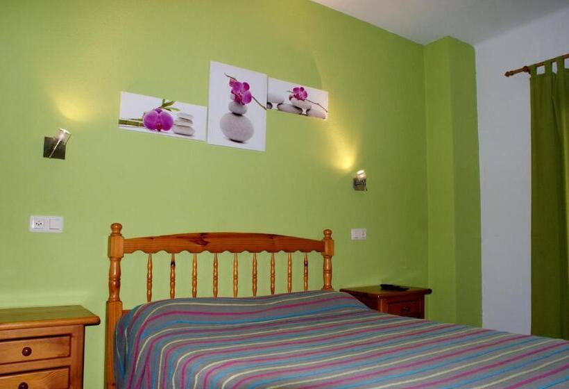 스탠다드 발코니 룸, Pensió I Apartament Torrent