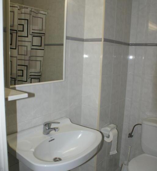 스탠다드 트리플 룸, Pensió I Apartament Torrent