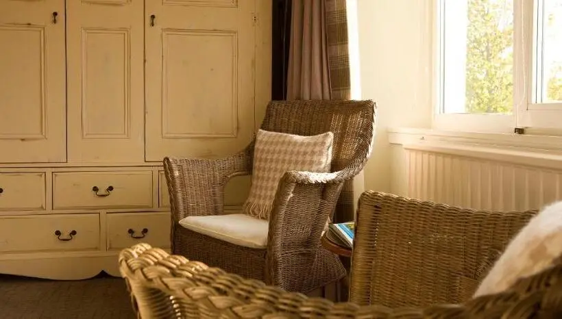 デラックスルーム, Sandown House