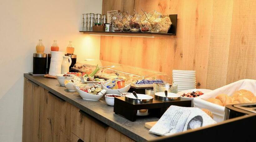 标准间, Seeapart Pöder