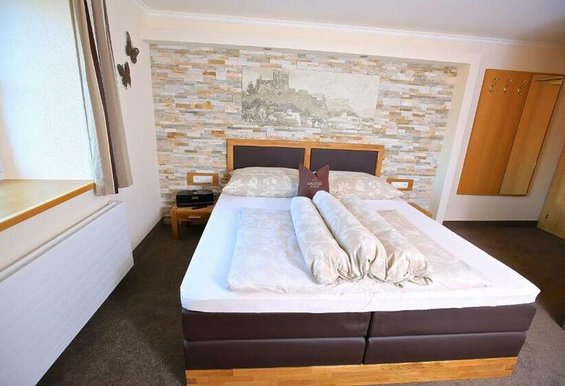 标准间, Seeapart Pöder