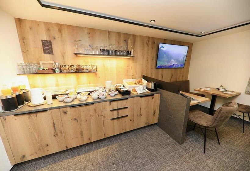 标准间, Seeapart Pöder