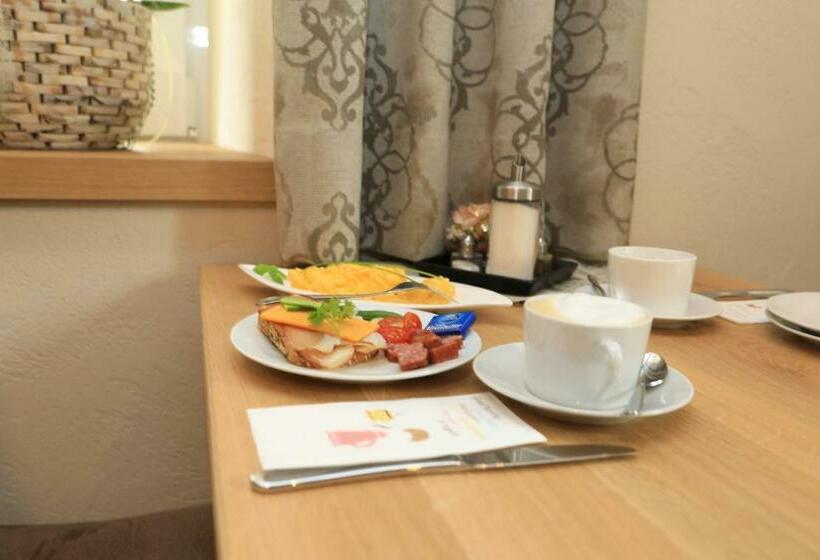 标准间, Seeapart Pöder