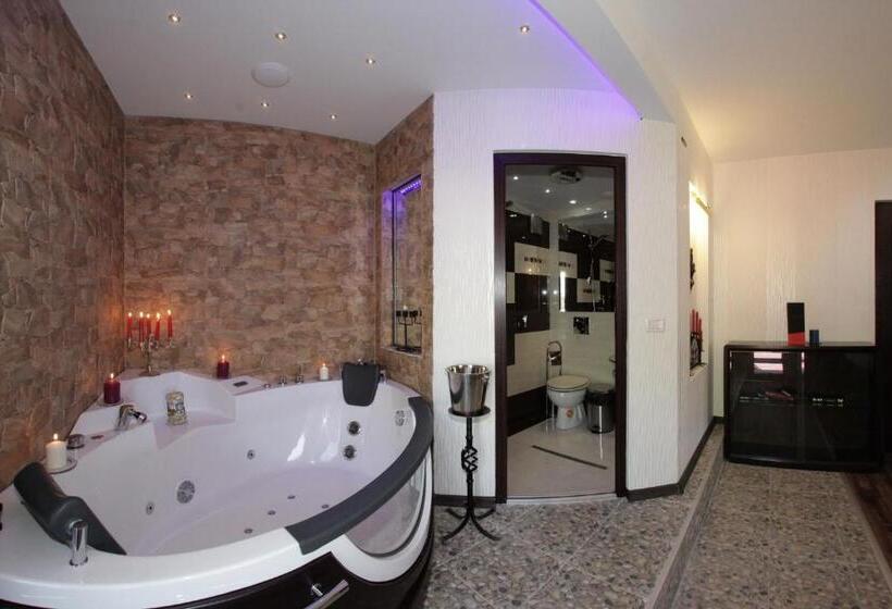 デラックスルーム, Pension Casa Wenge