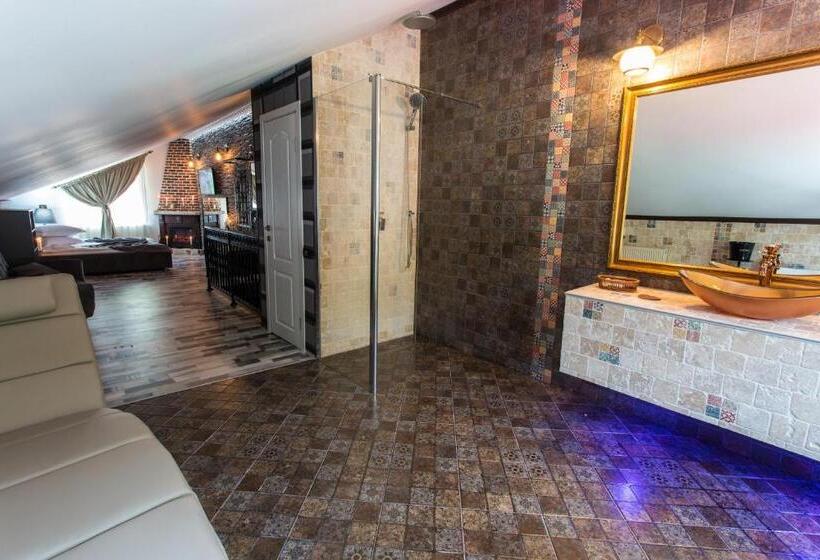 デラックススイート, Pension Casa Wenge