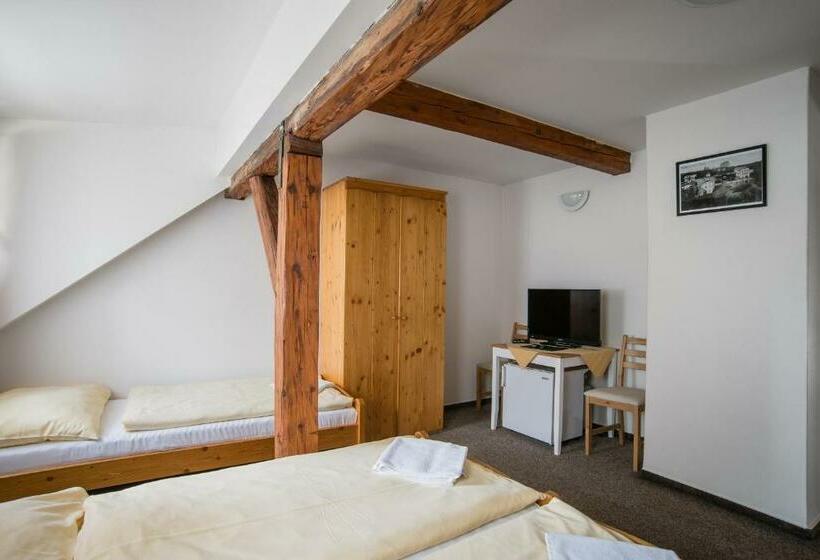 标准三人间, Pension Herman