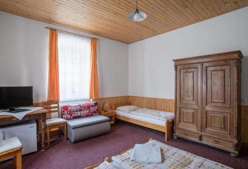 标准三人间, Pension Herman