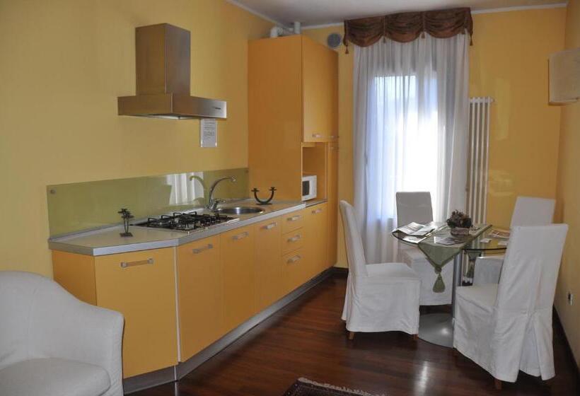 آپارتمان 2 خوابه, Piazza Nova Guest House