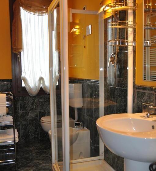 اتاق لوکس, Piazza Nova Guest House