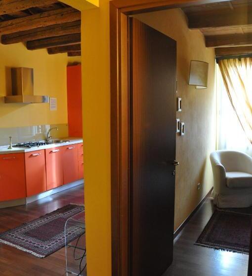 سوییت خانوادگی, Piazza Nova Guest House