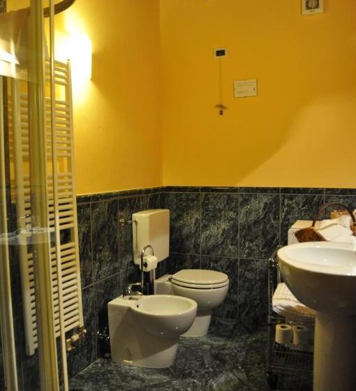 سوییت خانوادگی, Piazza Nova Guest House