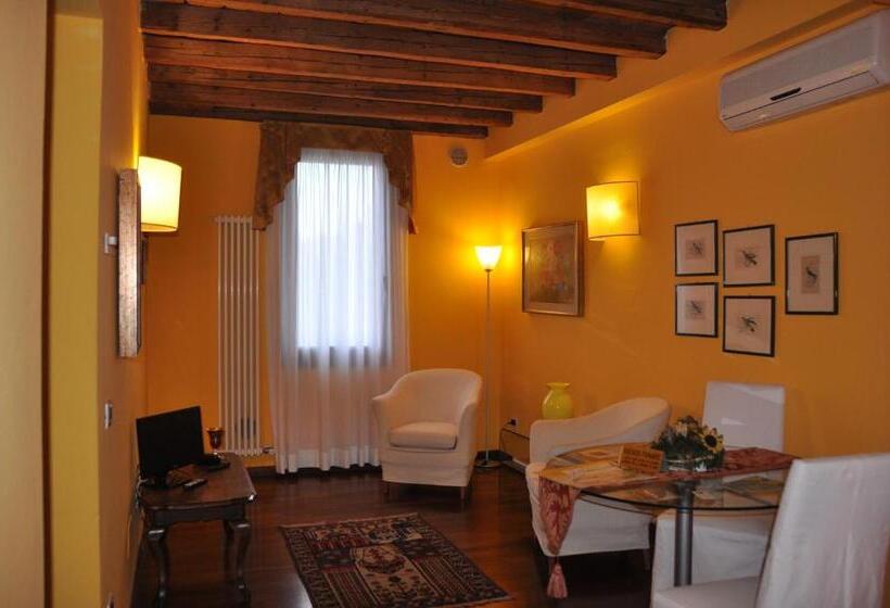 اتاق لوکس, Piazza Nova Guest House