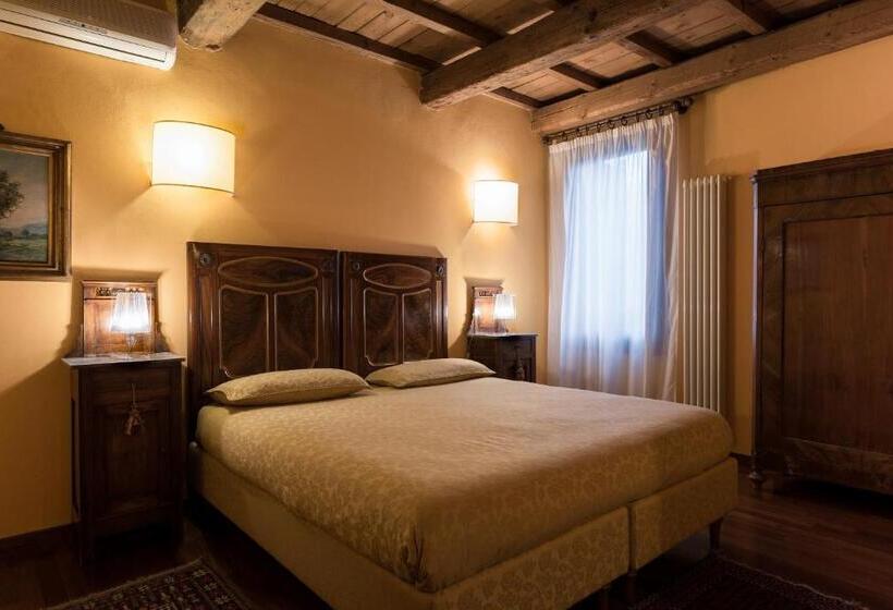 اتاق لوکس, Piazza Nova Guest House