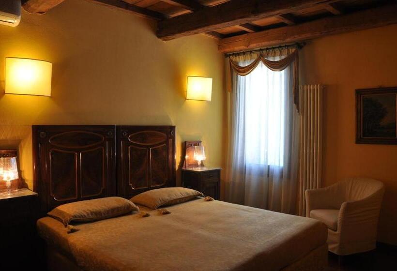 اتاق لوکس, Piazza Nova Guest House