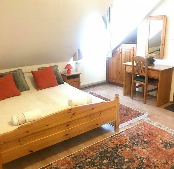 Номер Стандарт, Corner Panzió