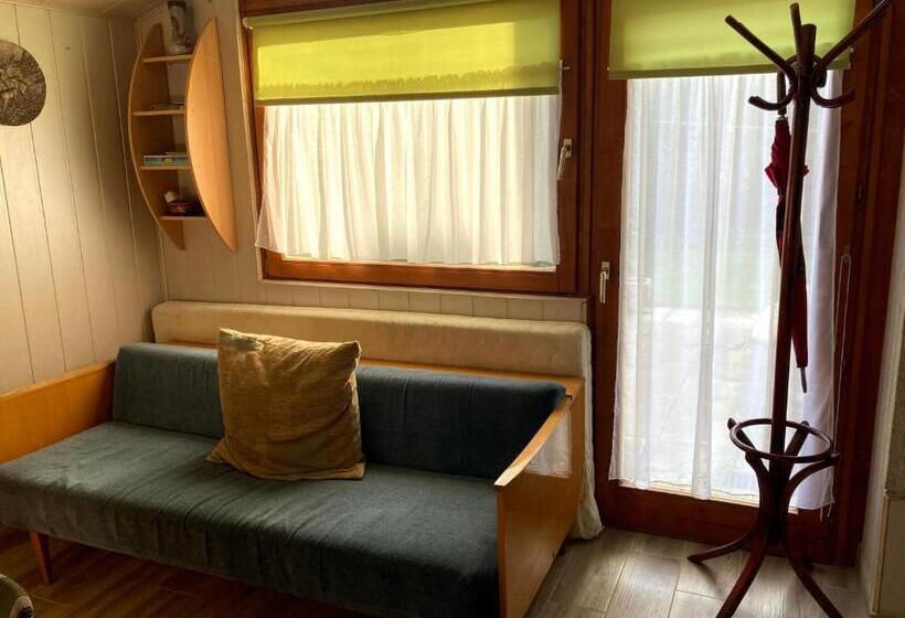 آپارتمان 1 خوابه, Erika Vendégház