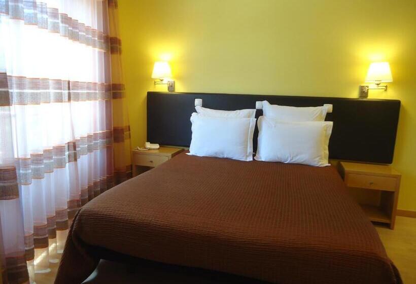 标准间, Hospedaria Robalo