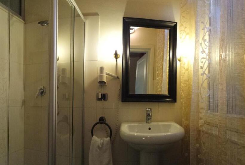 اتاق استاندارد سه نفره, La Casa Del Viandante