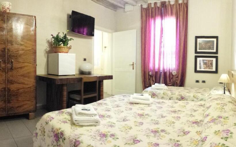 اتاق استاندارد سه نفره, La Casa Del Viandante