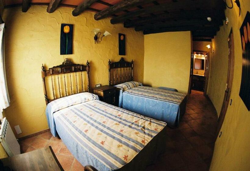 غرفة قياسية, Mas La Trampa