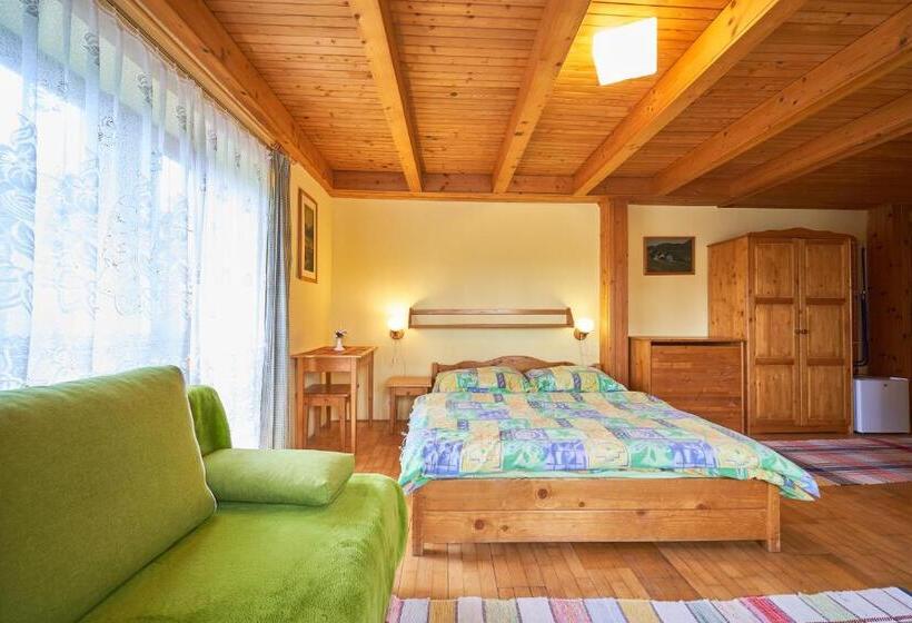 스탠다드 트리플 룸, Penzion Pažický