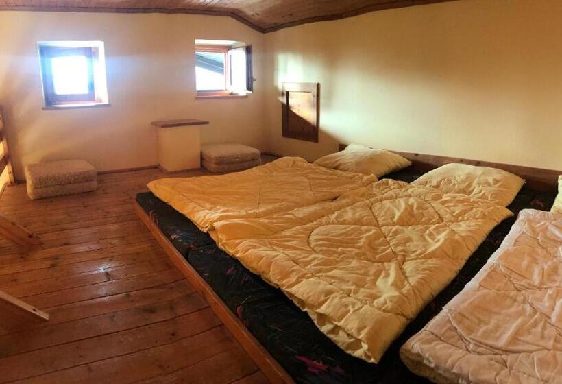 Hegyre Néző Családi Szoba, Penzion Pažický