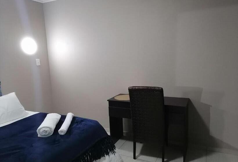 StandaardKamer, Lukhanya Guesthouse