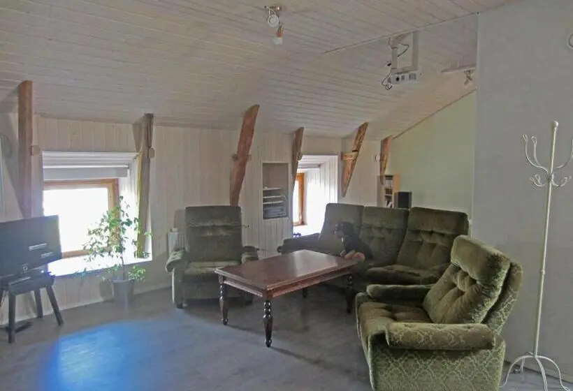 استودیوی استاندارد, Apartment Hotel Kuukkarin Kortteeri