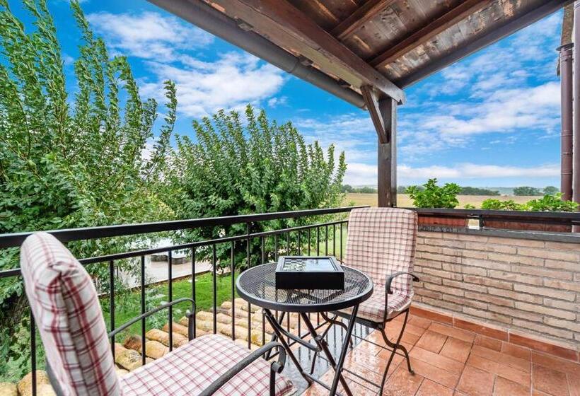 חדר סופריור נוף לבריכה, Casale Dei Gelsi