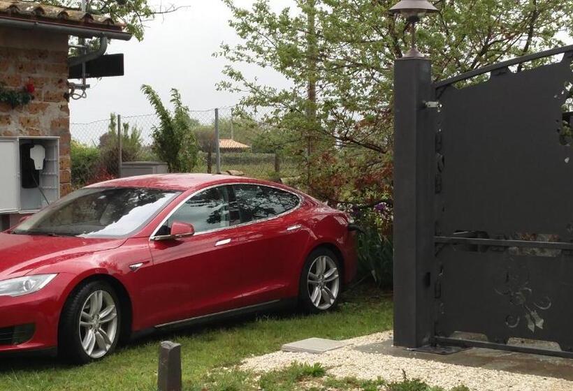 חדר אקונומי, Casale Dei Gelsi