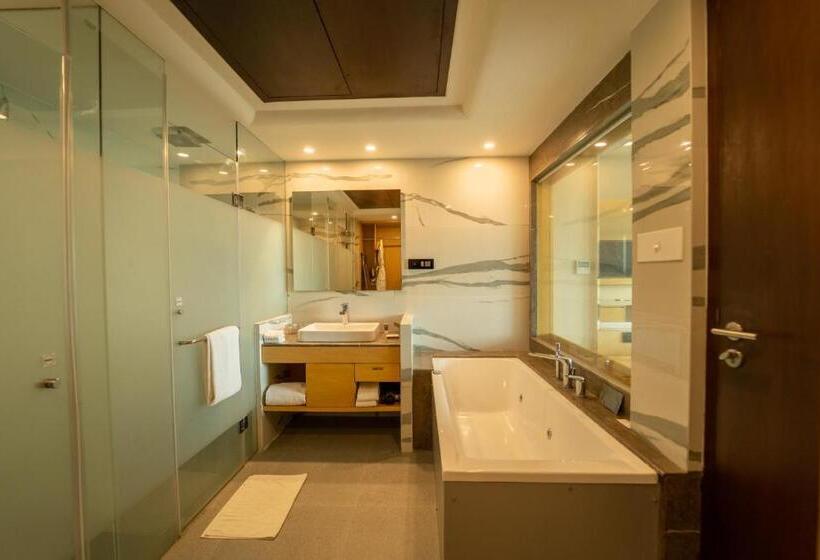 سوئیت با تخت بزرگ, Courtyard By Marriott Madurai