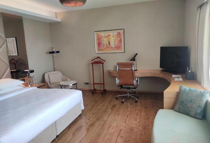 سوئیت با تخت بزرگ, Courtyard By Marriott Madurai