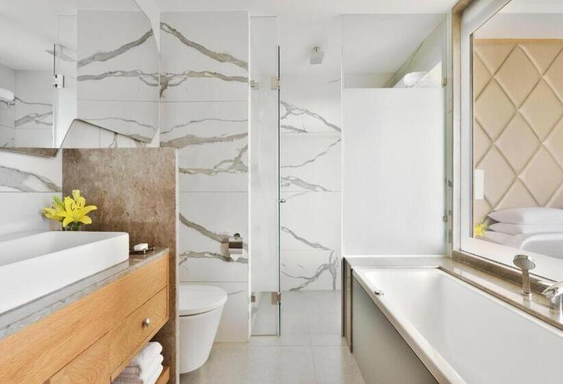 سوئیت با تخت بزرگ, Courtyard By Marriott Madurai