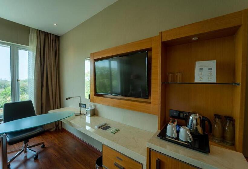 سوئیت با تخت بزرگ, Courtyard By Marriott Madurai