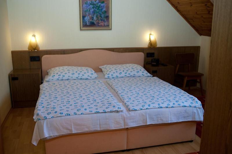 标准间, Holp Panzio