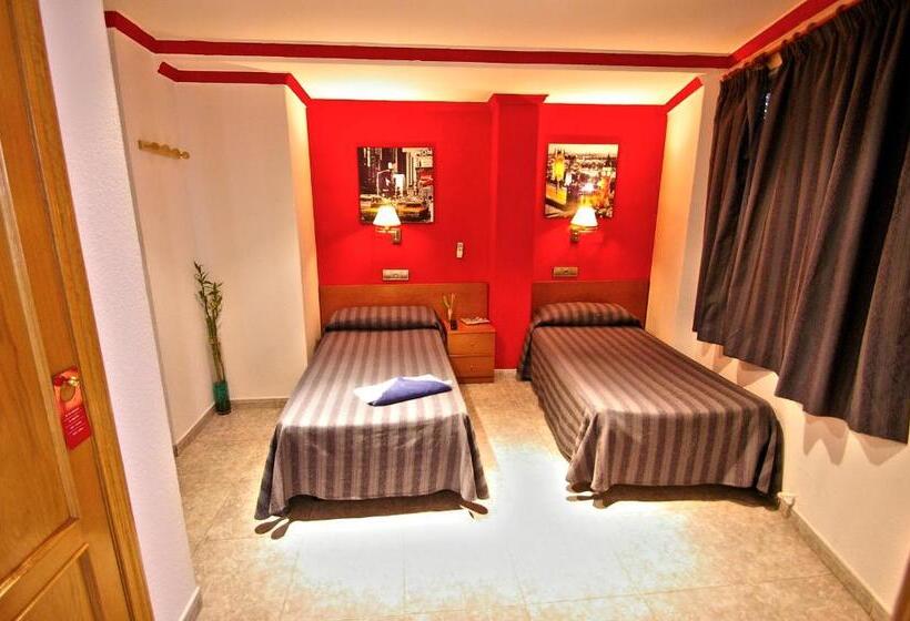 Номер Стандарт, Hostal Apolo Trece