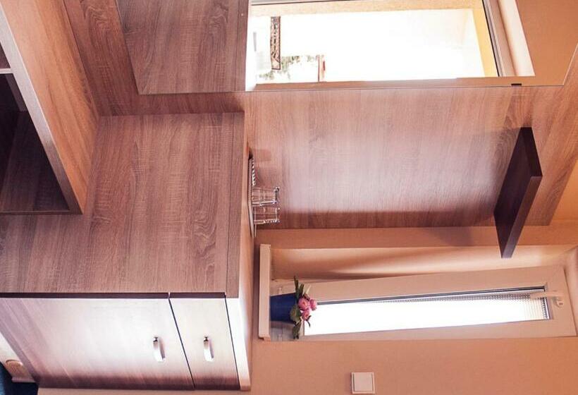 غرفة قياسية ثلاثية, Penzion Fortune