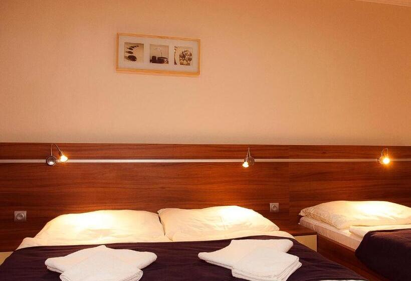 جناح, Penzion Fortune