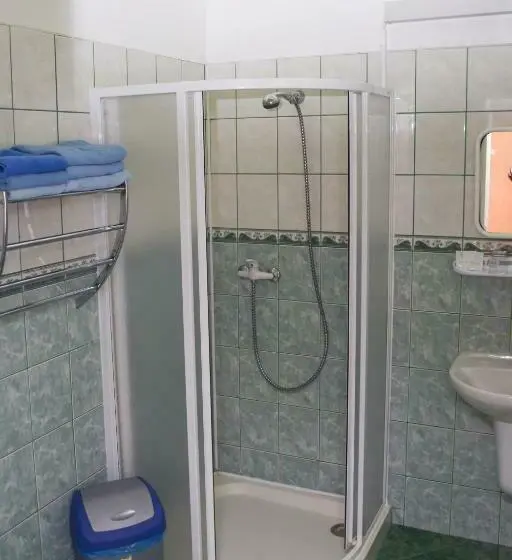 اتاق استاندارد سه تخته با بالکن, Penzion Jordán