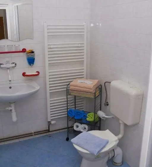 اتاق استاندارد چهار تخته, Penzion Jordán