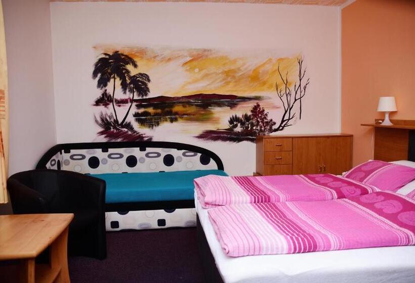 スタンダード４人部屋, Penzion Jordán