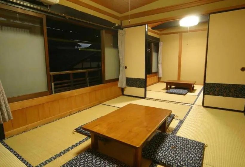 スタンダードトリプルルーム, Tajimaya